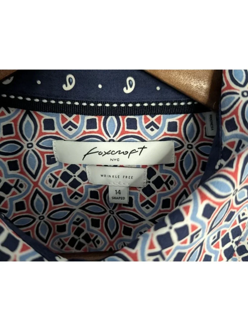 Foxcroft Womens Wrinkle-Free Button-Up Shirt Size 14 Geometric Print 3/4 Sleeves - Picture 3 of 15